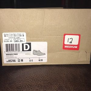 Clark’s BREKEN FREE dark brown dress shoes